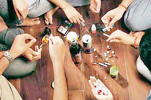 विश्व का हर चौथा युवा नशे की गिरफ्त में