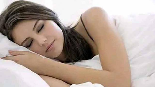 नींद लेने के नाम से दिल में दस्तक देता है खौफ, जानें सोम्नीफोबिया की बीमारी कितनी खतरनाक?