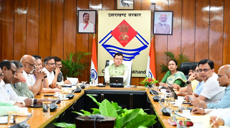 CM धामी ने सचिवालय में सचिव समिति की बैठक में प्रतिभाग किया