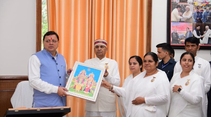 ब्रह्मकुमारी बहनों ने विधानसभा गैरसैंण (भराड़ीसैंण) में मुख्यमंत्री धामी की कलाई में बांधा रक्षा सूत्र