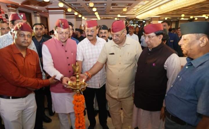 CM धामी ने उत्तराखण्ड के व्यंजनों एवं खानपान पर आधारित फिल्म ‘मीठी’ मां कु आशीर्वाद का पोस्टर एवं प्रोमो रिलीज किया