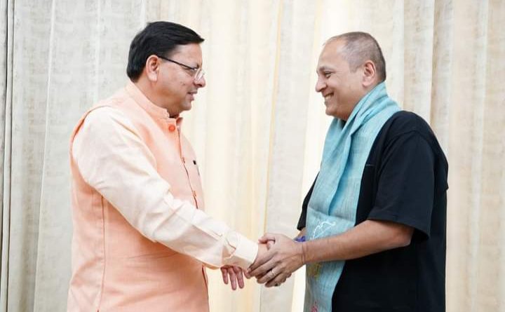 CM धामी से फिल्म निर्माता-निर्देशक विपुल अमृतलाल शाह ने मुलाक़ात की