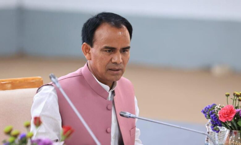 स्वास्थ्य विभाग को शीघ्र मिलेंगे 391 एएनएम- डॉ. धन सिंह रावत