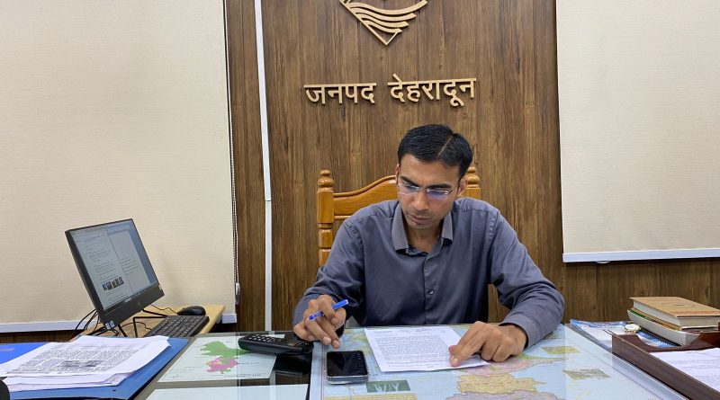 DM दून ने दी सफाई कम्पनियों को अन्तिम चेतावनी, सफाई व्यवस्था पर पैनी नजर बरकरार