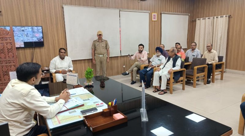 डीएम ने जनमानस की सुरक्षा एवं जनहित से जुड़े संवेदनशील मामलों पर त्वरित एक्शन लेने की कार्यप्रवृत्ति को रखा कायम