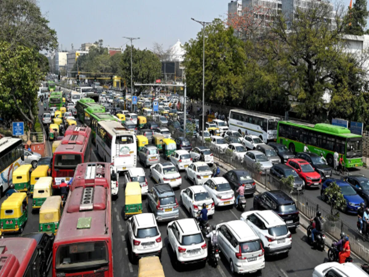 दिल्ली में इस योजना से ट्रैफिक जाम से मिलेगी निजात
