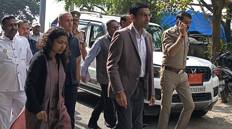 मसूरी की व्यवस्था सुधारने सड़क पर उतरे डीएम सविन बंसल तलासी संभावना