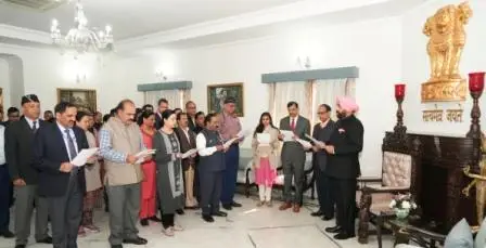 संविधान में निहित मौलिक कर्तव्यों का पालन करना हर नागरिक का दायित्व : राज्यपाल