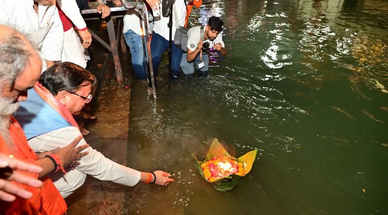 हर व्यक्ति के जीवन से अंधकार को दूर कर खुशियों का उजियारा फैलाए दीपोत्सव : मुख्यमंत्री