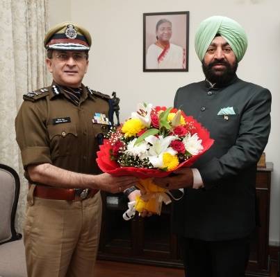 नवनियुक्त डीजीपी दीपम सेठ ने की राज्यपाल से शिष्टाचार भेंट