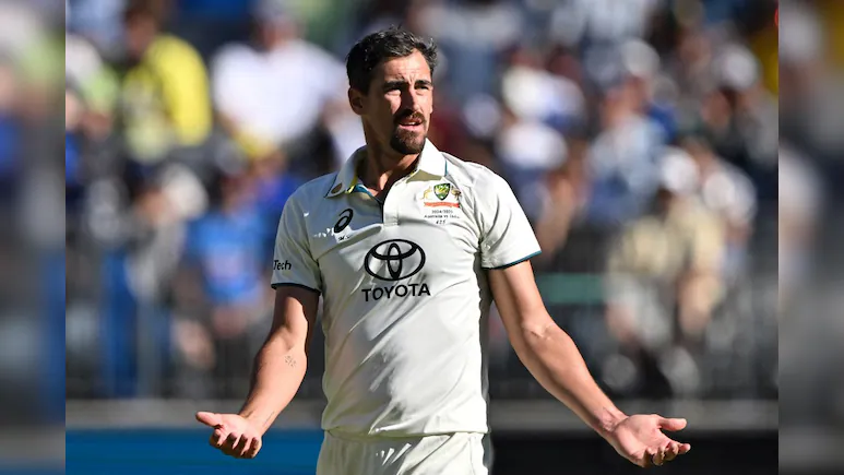 मिचेल स्टार्क ने अपनी तूफानी रफ्तार से टीम इंडिया की हालत खराब की,एडिलेड में बना दिए रिकॉर्ड