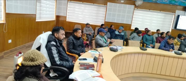 नगर निकाय चुनाव-2024 की तैयारियों को लेकर विकास भवन सभागार में रिटर्निंग अधिकारी व सहायक रिटर्निंग अधिकारियों की प्रशिक्षण कार्यशाला हुई आयोजित