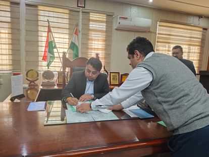 उधम सिंह नगर के 27वें जिलाधिकारी बने नितिन भदौरिया