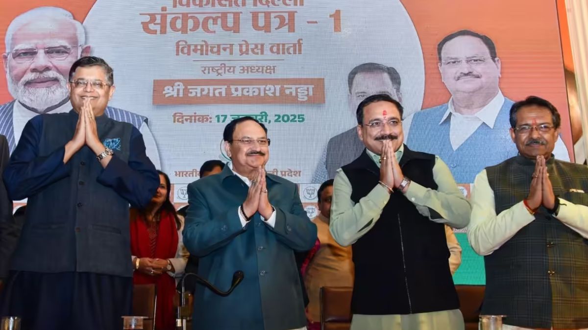 दिल्ली वालों के लिए बड़ी खुशखबरी: ‘KG से लेकर PG तक मुफ्त शिक्षा, SC छात्रों को हर महीने ₹1 हजार