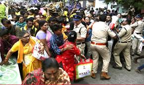 तिरुपति मंदिर में भगदड़ से 6 की मौत, 40 घायल