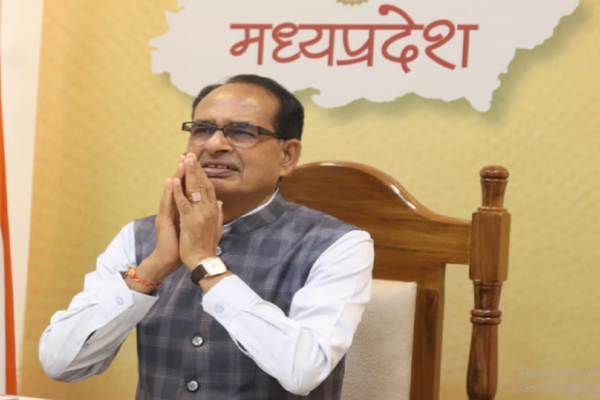 शिवराज को एयर इंडिया की टूटी हुई सीट पर बैठकर सफर करना पड़ा है, कहा बेहद तकलीफ दायक था