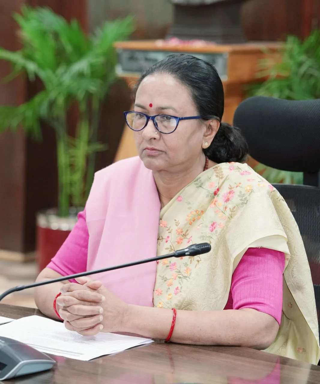 मुख्य सचिव श्रीमती राधा रतूड़ी ने ईएफसी में विभिन्न प्रस्तावों को दिया अनुमोदन