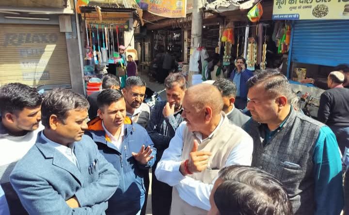 कोटद्वार मेयर शैलेन्द्र सिंह रावत ने यूयूएसडीए अधिकारियों को दिए जरूरी निर्देश