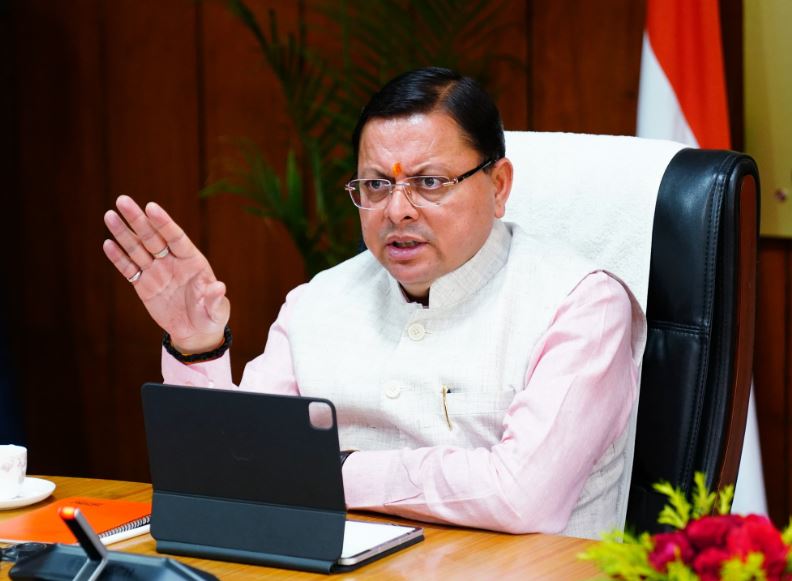 Uttarkashi Helicopter Crash:मुख्यमंत्री ने दिए उच्च स्तरीय जांच के आदेश, हादसे में गई छह यात्रियों की जान