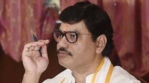 कौन है महाराष्ट्र के मंत्री धनंजय मुंडे? जिनसे सीएम देवेंद्र फडणवीस ने मांगा इस्तीफा