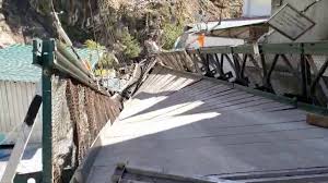 हेमकुंड साहिब को जोड़ने वाला पुल हुआ क्षतिग्रस्त, हिमस्खलन का खतरा बरकरार