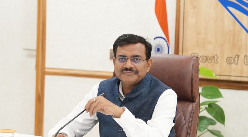 विभागों में अधिकारियों कर्मचारियों की लगेगी बायोमेट्रिक हाजिरी, IAS अफसरों को देना होगा संपत्ति का ब्योरा