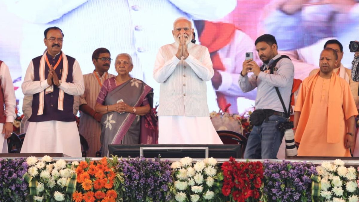 “काशी मेरी है, मैं काशी का हूँ”: वाराणसी में पीएम मोदी