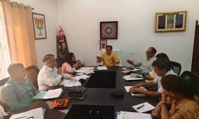 शिक्षा मंत्री डॉ. धन सिंह रावत ने ली शिक्षा विभाग की बैठक