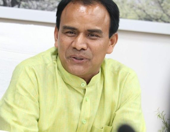 20 करोड़ से संवरेंगी विद्यालयों में किचनों की हालतः डॉ. धन सिंह