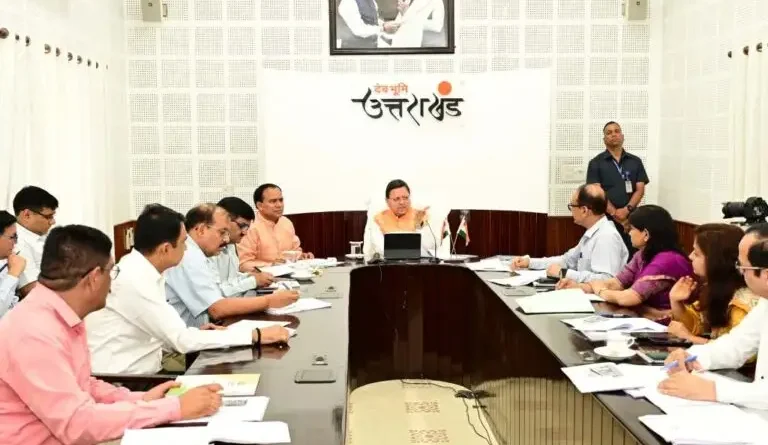 मुख्यमंत्री पुष्कर सिंह धामी ने की शिक्षा विभाग की समीक्षा, दिए ये निर्देश