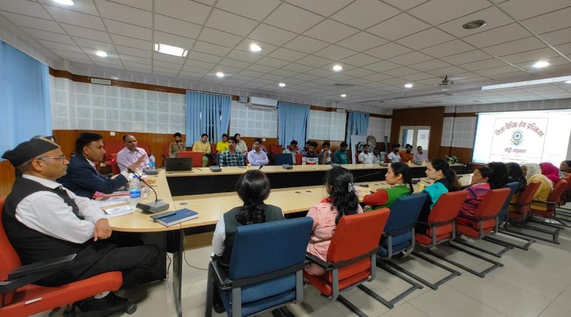 अंतर्राष्ट्रीय श्रमिक दिवस पर नगर पालिका सभागार पौड़ी में विधिक साक्षरता एवं जागरूकता शिविर का आयोजन