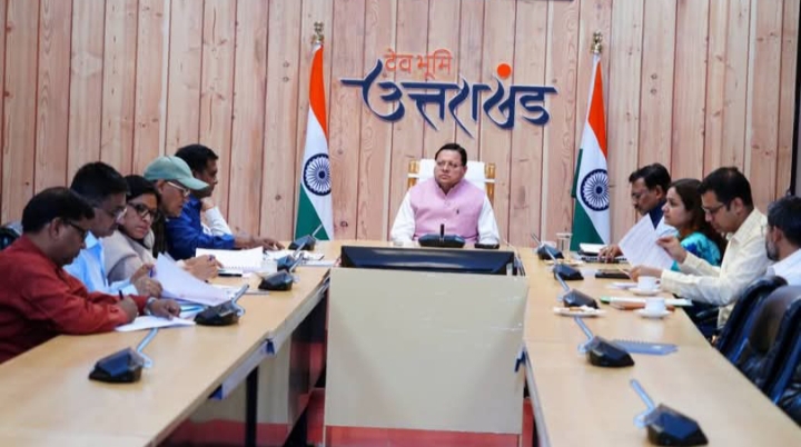 मुख्यमंत्री धामी ने कृषि व औद्यानिकी से जुड़े अधिकारियों के साथ समीक्षा बैठक की