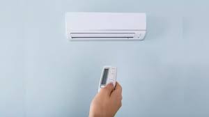 गर्मी से राहत या खतरा? एसी में ज्यादा समय बिताना सेहत पर डाल सकता है भारी असर