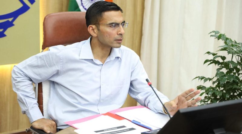 पेयजल शिकायतों का डे-टू-डे निस्तारण रखें जारी – डीएम ने दिए निर्देश