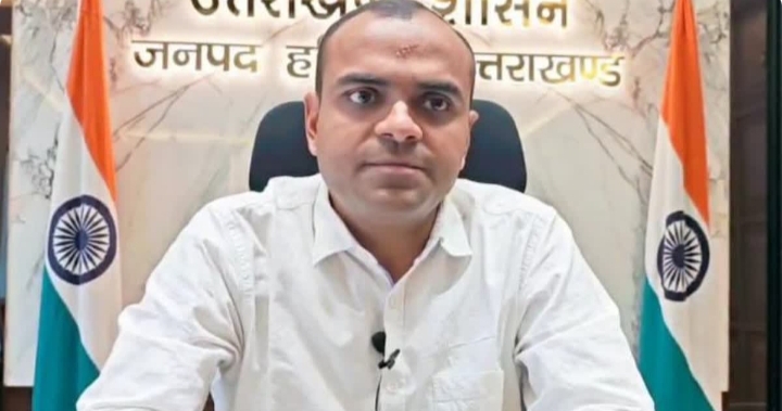 हरिद्वार में बड़े स्तर पर अधिकारियों के ट्रांसफर किए गए,पांच सालों से जमे कानूनगो, पटवारियों और लेखपालों का हुआ ट्रांसफर