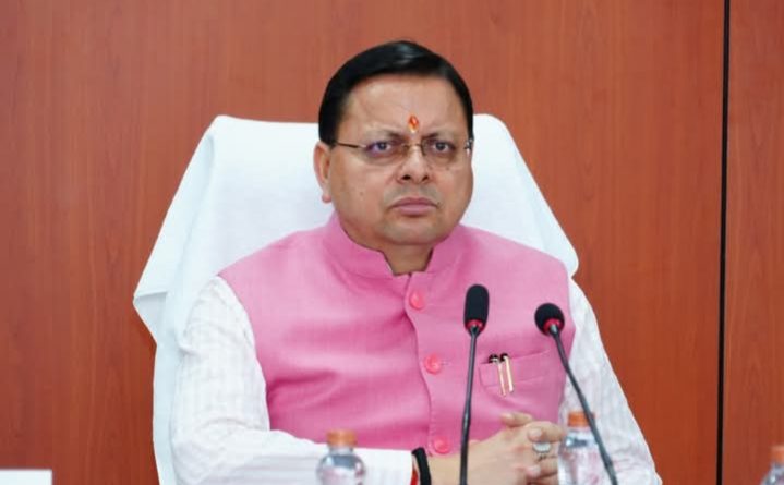 मुख्यमंत्री ने राज्य आपतकालीन परिचालन केन्द्र पहुंचकर प्रदेश में हो रही अतिवृष्टि का लिया जायजा
