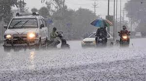 दिल्ली समेत कई राज्यों में बारिश का ऑरेंज अलर्ट,  पढ़ें अपने राज्य का हाल