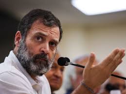 मुंबई में घर खरीदने के लिए अमीरों को भी चाहिए 109 साल की बचत- राहुल गांधी