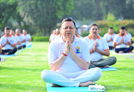 मुख्यमंत्री आवास में हुआ सामूहिक योगाभ्यास