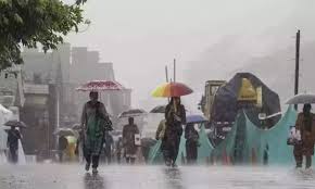 कर्नाटक में भारी बारिश से तबाही, कई नदियां उफान पर, मौसम विभाग ने दी चेतावनी