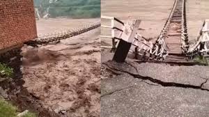 हिमाचल प्रदेश में भारी बारिश के बीच HRTC बस हादसे का शिकार, 20 से अधिक यात्री घायल