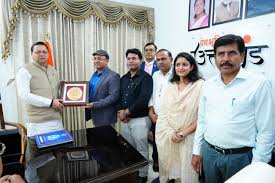 मुख्यमंत्री धामी से भेंट कर बीआईएस प्रतिनिधिमंडल ने उत्तराखंड में मानकीकरण से जुड़ी प्रमुख पहलुओं पर की चर्चा