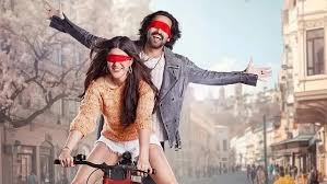 बॉक्स ऑफिस पर नहीं चला फिल्म ‘आंखों की गुस्ताखियां’ का जादू, पहले वीकेंड में कमाए सिर्फ 1.15 करोड़ रुपये