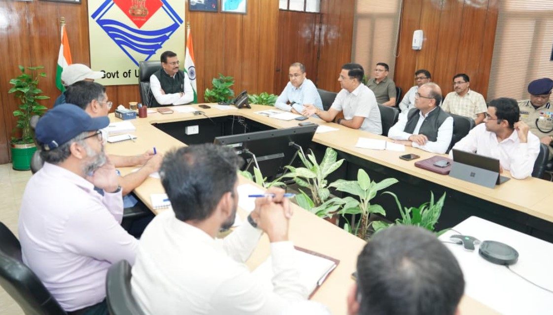 मुख्य सचिव ने धराली आपदा प्रभावित क्षेत्र सहित प्रदेश के राहत एवं पुनर्वास कार्यों की समीक्षा की